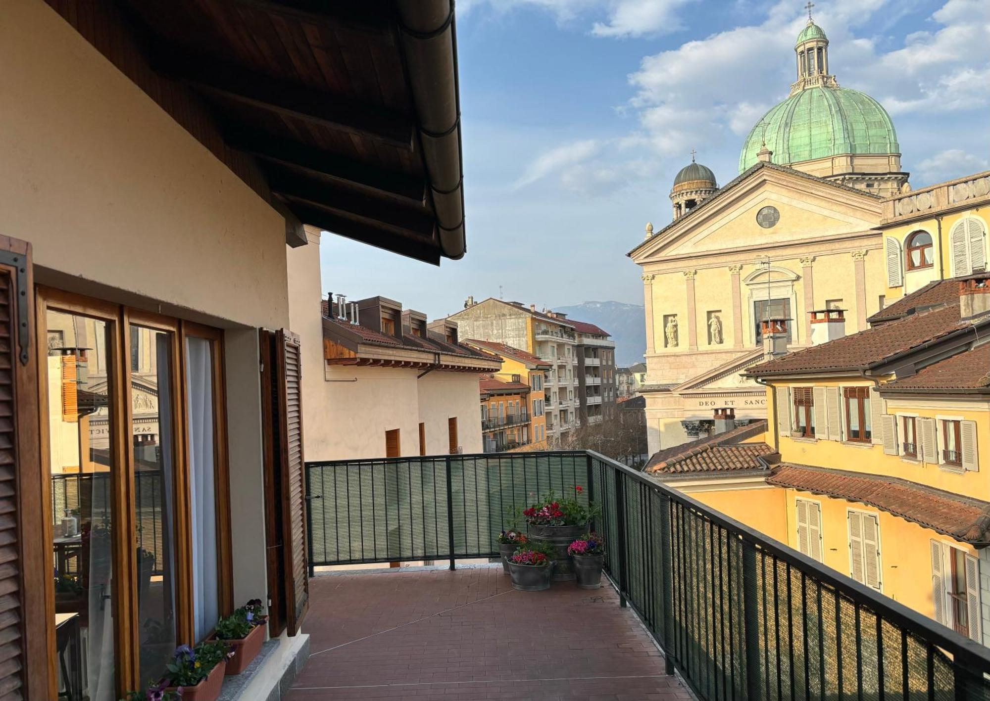 베르바니아 La Terrazza 아파트 외부 사진